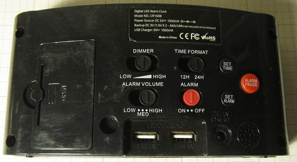 CR1008 LED clock