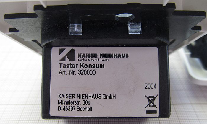 KN 320000